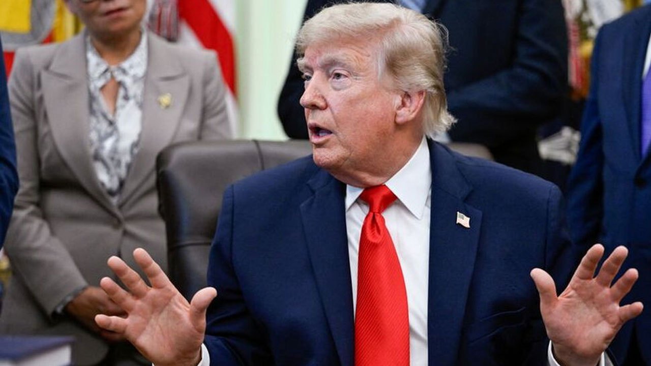 Trump says Iran deal will be signed Sunday, Strait of Hormuz to open immediately after