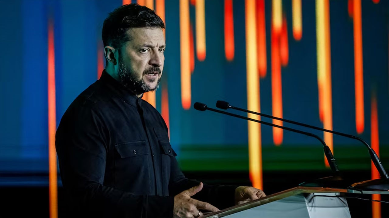 Ukrainian President Warns Elections During War Would Prove 'Destructive'