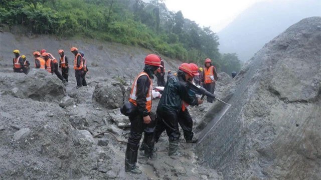 Death toll rises to 734 in Nepal deadly floods