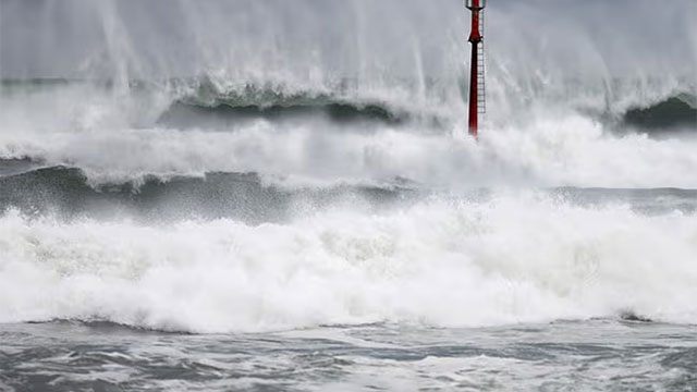 High wave alert issued for Sri Lanka's coastal regions